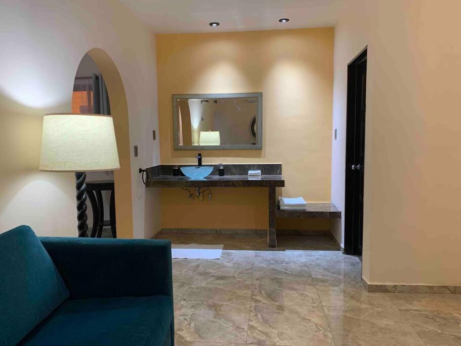 Tres Iguanas Apart Hotel - New, Cozy & Spacious Flats, Short Walk To Beach 洛雷托 外观 照片
