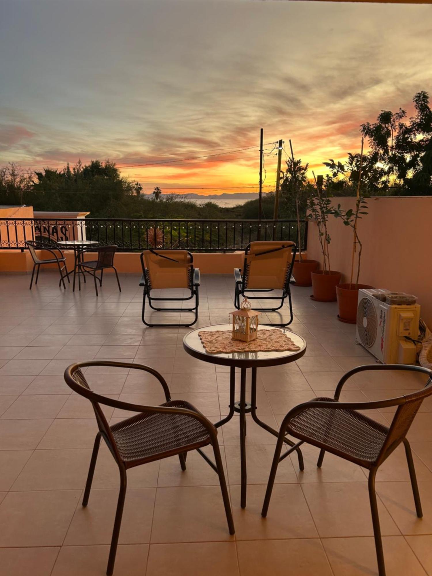 Tres Iguanas Apart Hotel - New, Cozy & Spacious Flats, Short Walk To Beach 洛雷托 外观 照片